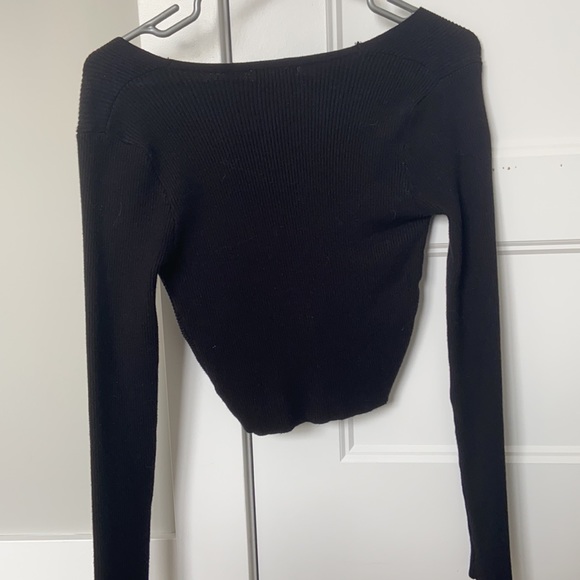 Fashion Nova Crop Top Long Sleeve - Picture 3 of 3